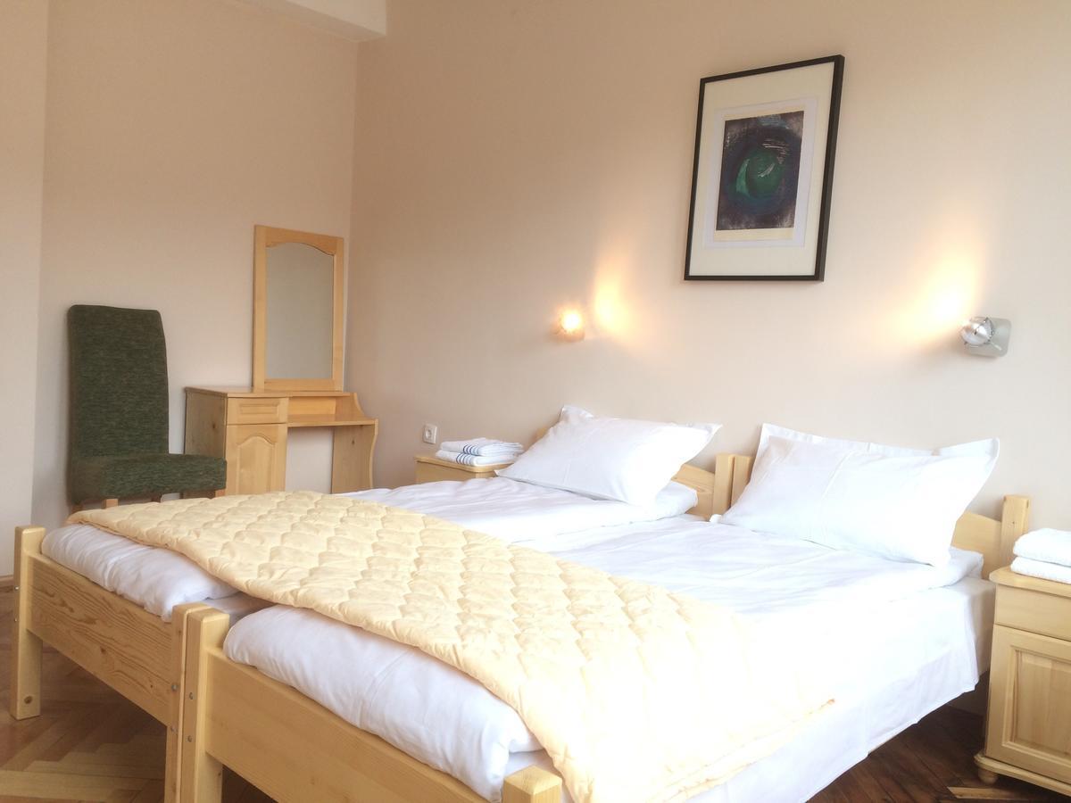 Hotel Hinovi Hvoyna 외부 사진